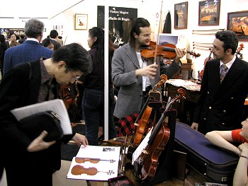 JSIMA 弦楽器フェアー マジコ バイオリン