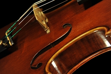 バイオリン