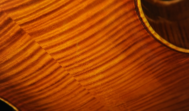 チェロ モンタニャーナ イタリア クレモナ マジコ