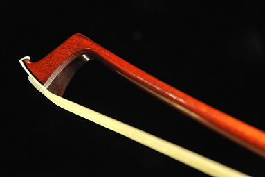 Guillaume Bow �o�C�I���� �| �����h