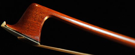 �M���[�� �| �o�C�I����