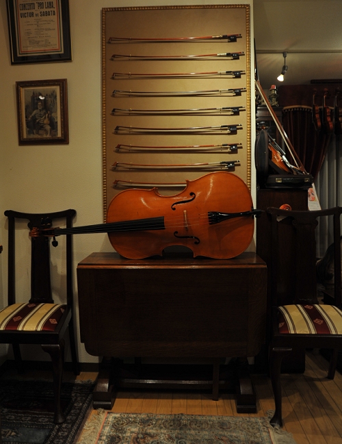 �m�b�� �}���R ���E�� �`�F��