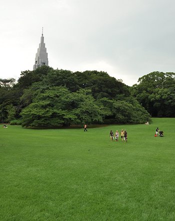 新宿御苑 マジコ 毛替をお待ちの間に癒される