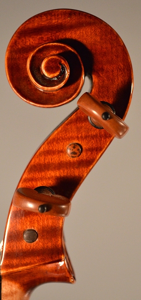 ���B�I�� Conia Italy cremona �C�^���A