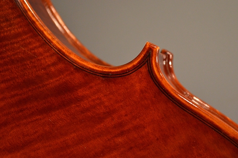 ���B�I�� Conia Italy cremona �C�^���A