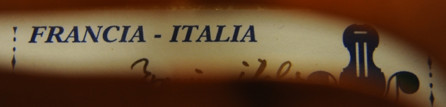 Viola �r�I�� ���E�� �ؖ���