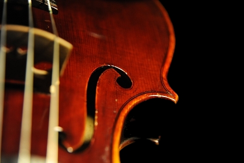 Bela Szepessy Violin London MAGICO