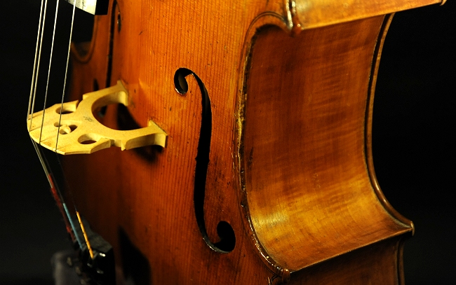 �}�W�R �`�F�� �C�^���A ���_��