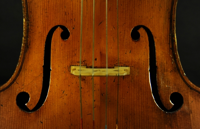 �}�W�R �`�F�� �C�^���A ���_��