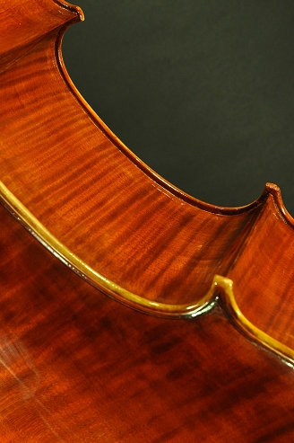 �C�^���A �`�F�� �f�B�r�A�b�W�� LABO