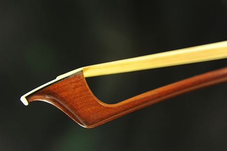 �M���[�� �`�F���| MAGICO