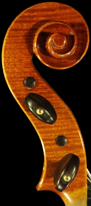 �}���t���f�B�[�j �r�I�� �C�^���A �̔�