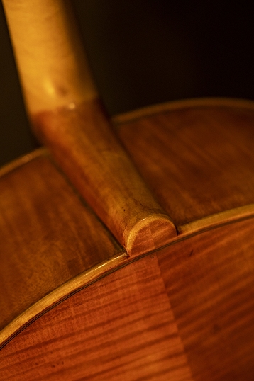 ����ҋ��� �N�����i civa �`�F�� �`�[���@