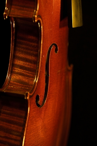 ヴァイオリン マジコ イタリア製