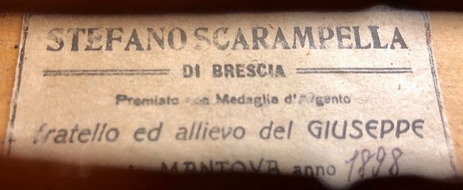 Scarampella �X�J�����y�� ���x�� �}�W�R