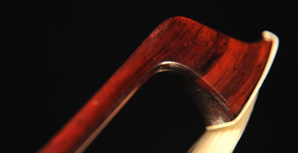 Martin �}���^�� �`�F�� �| �摜