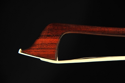 Martin �}���^�� �`�F�� �| �摜