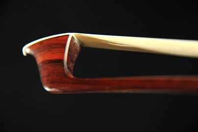 Martin �}���^�� �`�F�� �| �摜