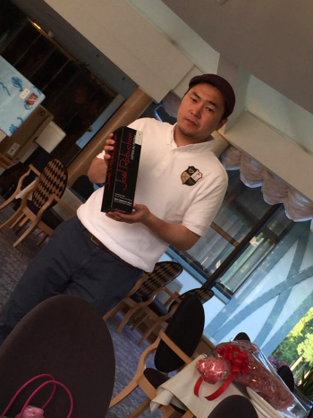 �}�W�R �S���t