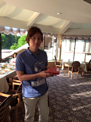 �}�W�R �S���t